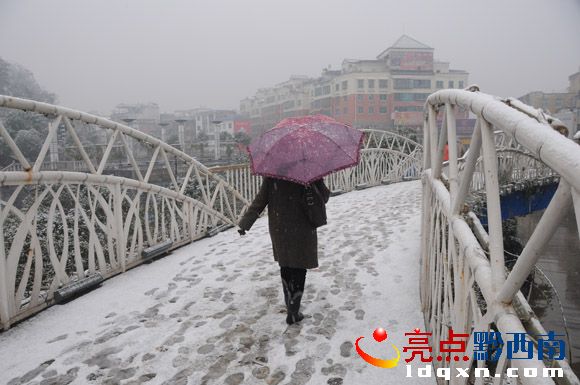 盤江路天橋.jpg
