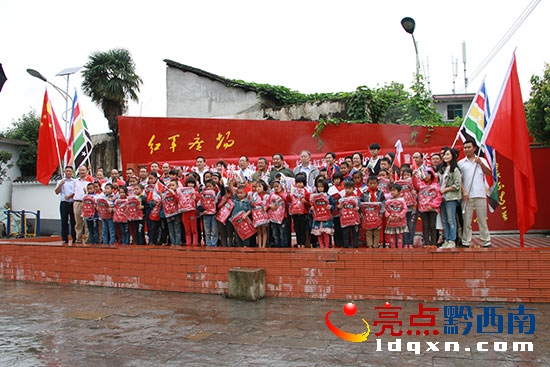 DcW(xu)Ӱ.jpg