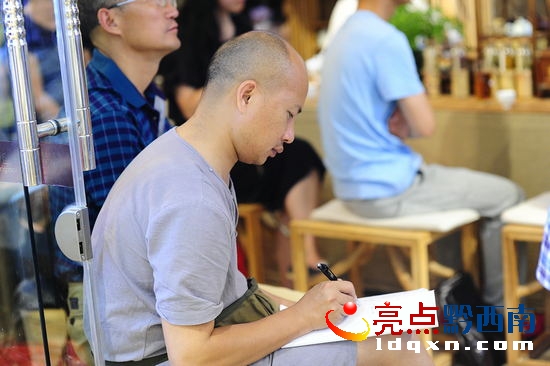 _LJR3960_看圖王.jpg