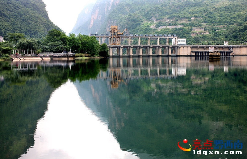 水庫大壩單景1.JPG