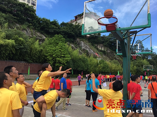 背人投籃IMG_6131.JPG